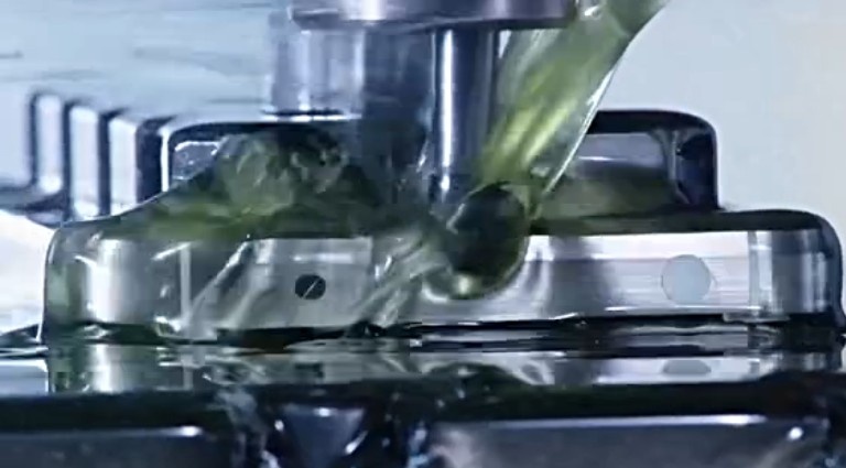 小米4、魅族MX4手機(jī)外殼加工用的是什么切削液？